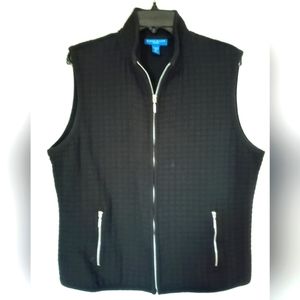 SPORT VEST BY KAREN SCOTT, SIZE L, FULL FRONT ZIPPER AND 2 ZIPPED POCKET